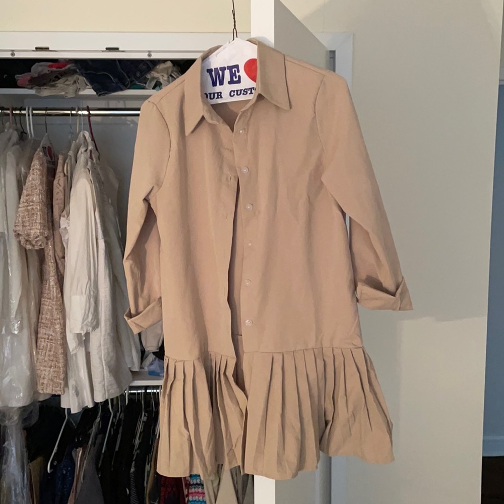 Cotton pleated mini dress in tan